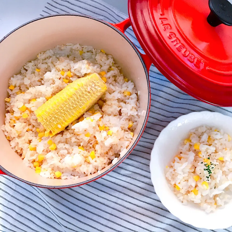 Snapdishの料理写真:らでぃっしゅぼーやさまのとうもろこし🌽でご飯を炊きました♡(❁´◡`❁)|めぐぐさん