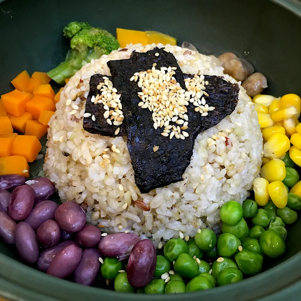 Snapdishの料理写真:Vegetables mixed rice|Thien Anさん