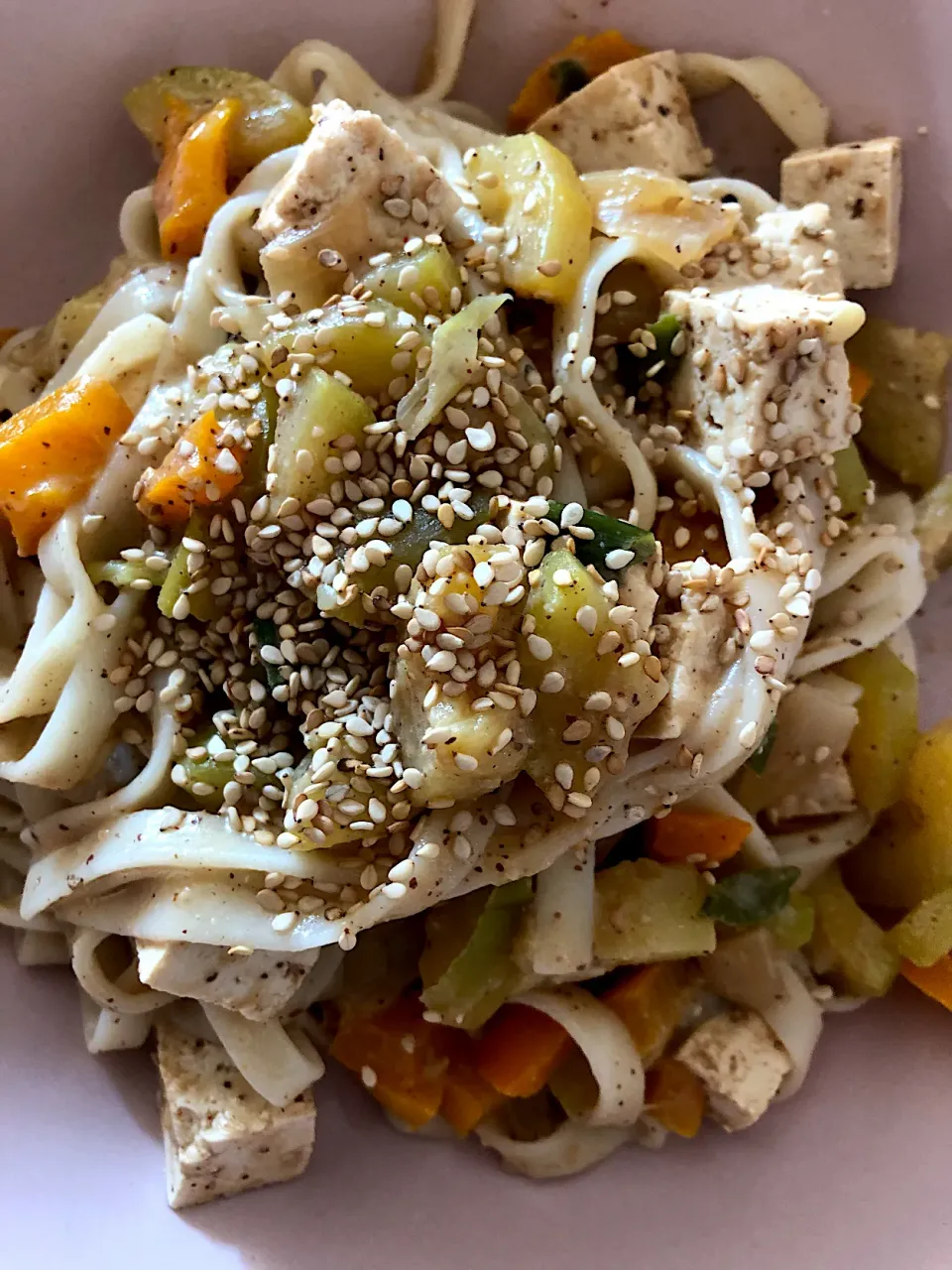 Udon noodles with veggies, tofu and an almond butter sauce|MissYumYumさん