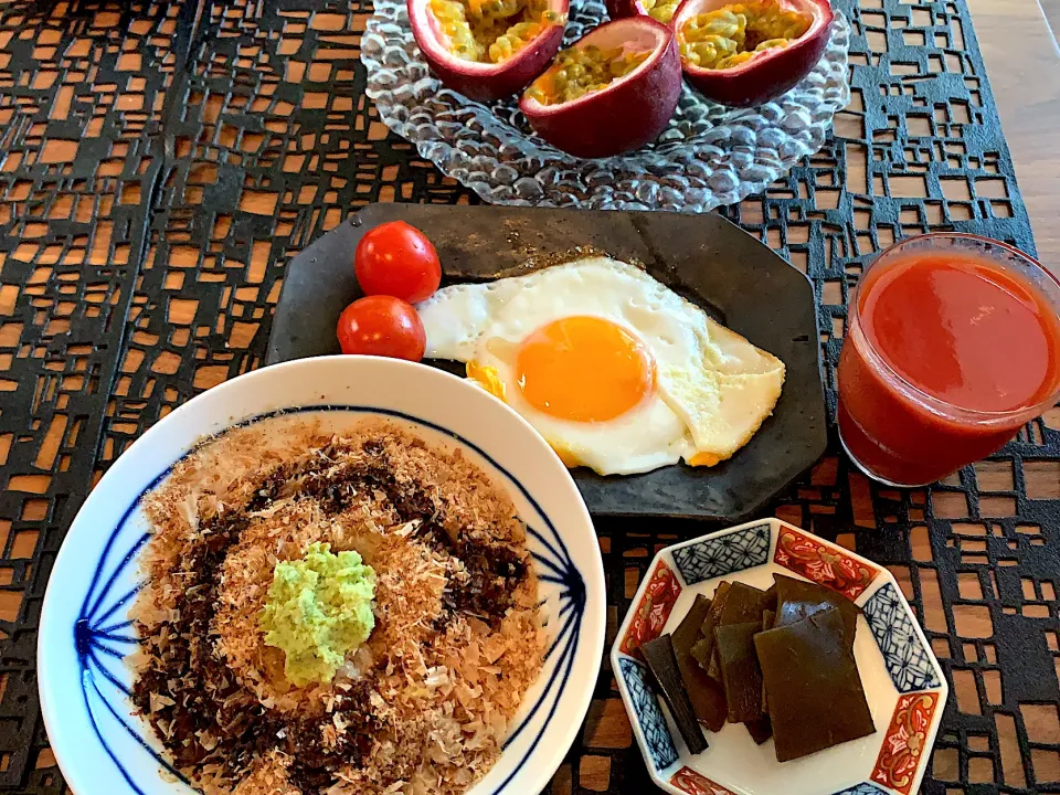 わさび丼　自家製昆布の佃煮|たまにゃんさん