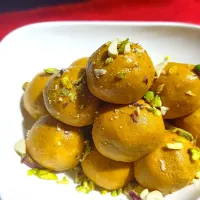 Besan(Gramflour) Laddu..|Usha Mishraさん