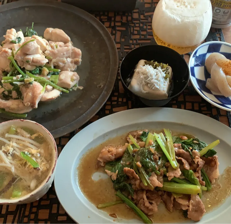 家飲み　旨味いっぱい鶏のエスニック蒸し✨牛肉小松菜のオイスター煮|たまにゃんさん