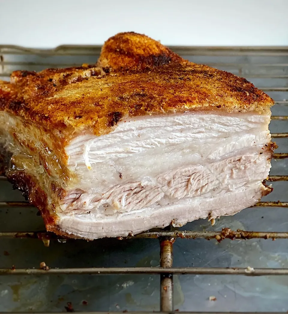 Crispy pork belly|12Dragonさん