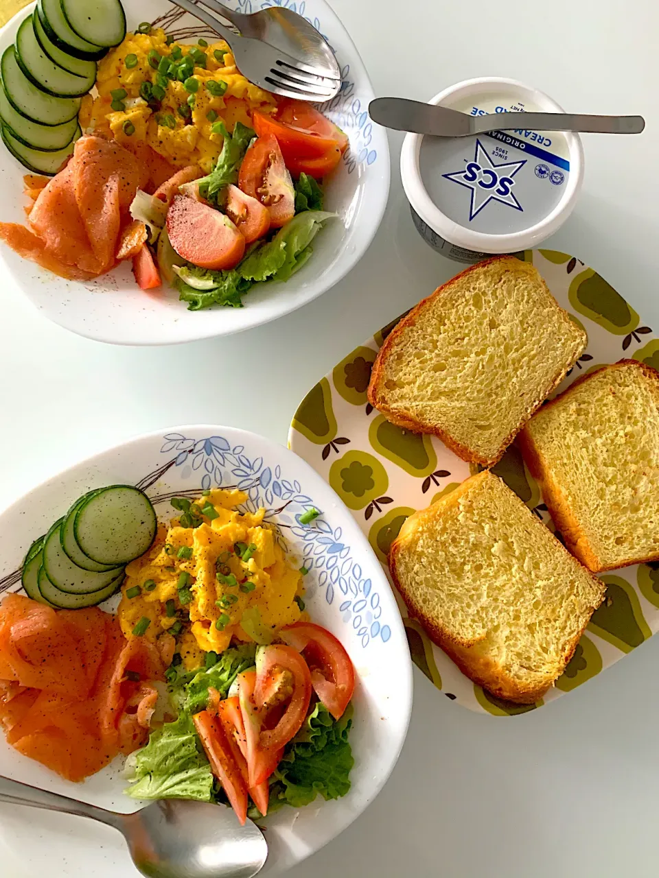 Scrambled eggs, smoked salmon and brioche|Ong Sor Fernさん