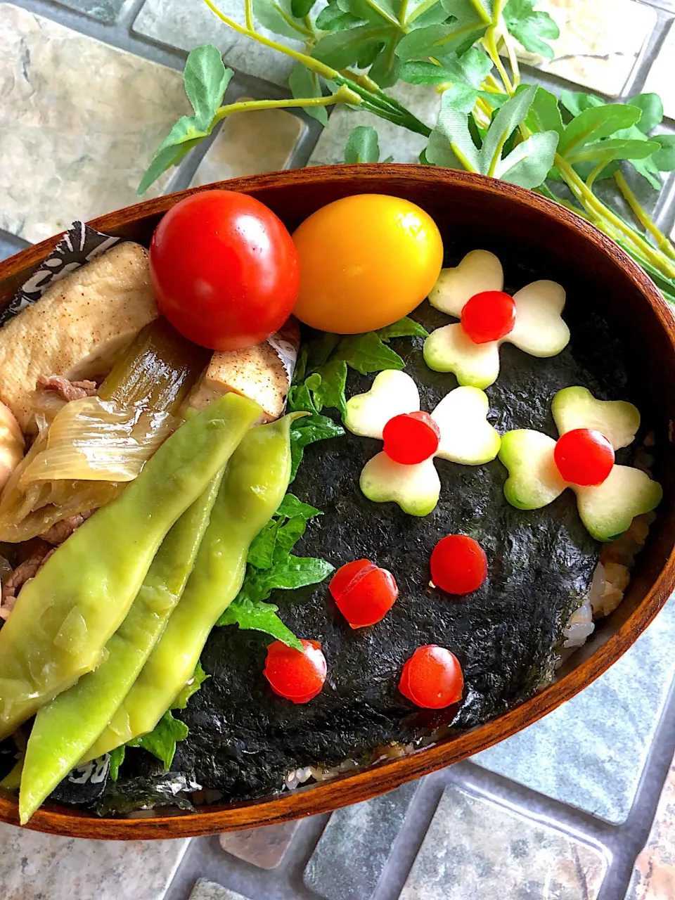 Snapdishの料理写真:海苔弁すき焼き入り😀|みゆきさん