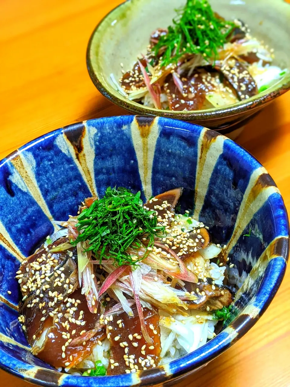 Snapdishの料理写真:カツオのニンニク醤油漬け丼|mooさん