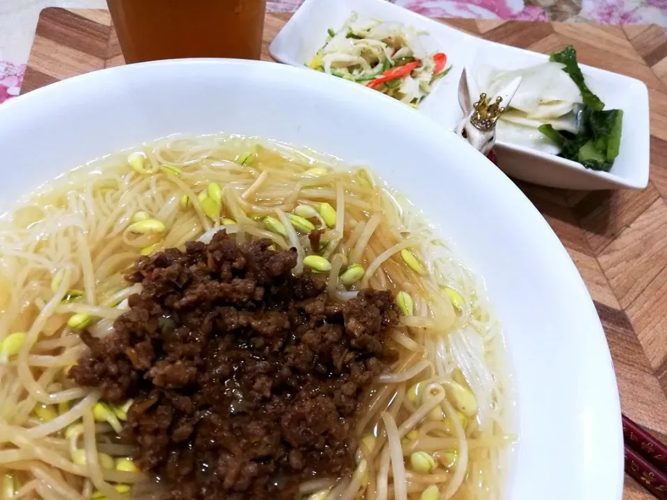 8/3
坦々もやし煮麺と作りおきでランチ😋|たえさん