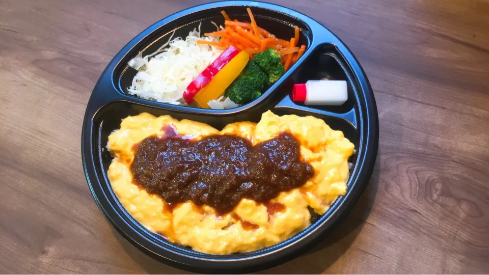 特製デミグラスのトロトロオムライス弁当|多田　仕事さん