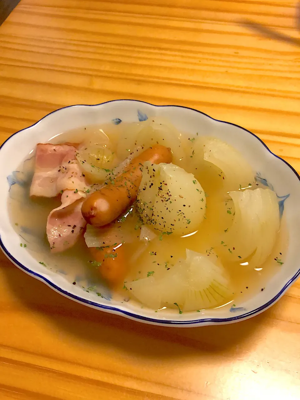 炊飯器で丸ごと玉ねぎスープ|ReINaさん