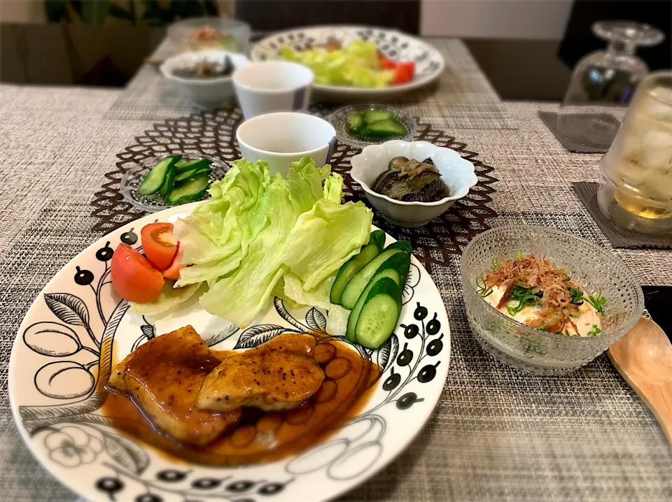 メカジキバター醤油、茄子煮浸し、納豆😊|ゆかさん