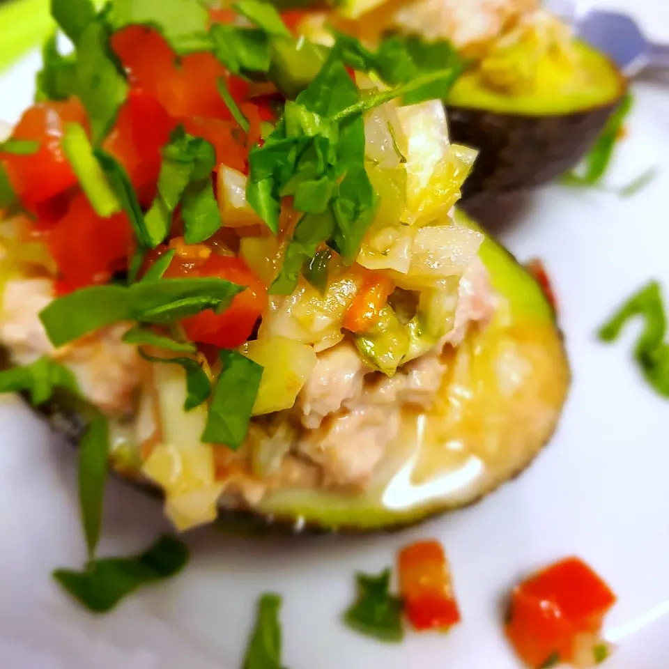 stuffed avocado!|Becky Yarbroughさん