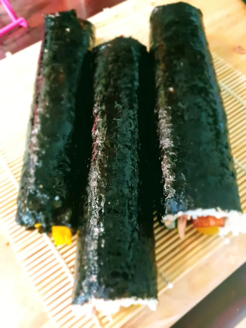 Just finished homemade tuna rice rolls/참치김밥|gabbysnowさん