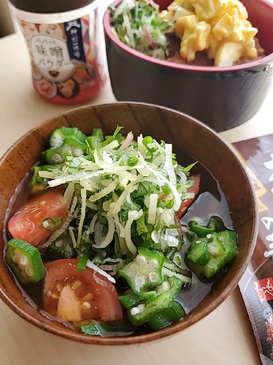 冷凍オクラ&トマトの冷や汁🌿

タルタルカツ丼💛|みるくここあさん