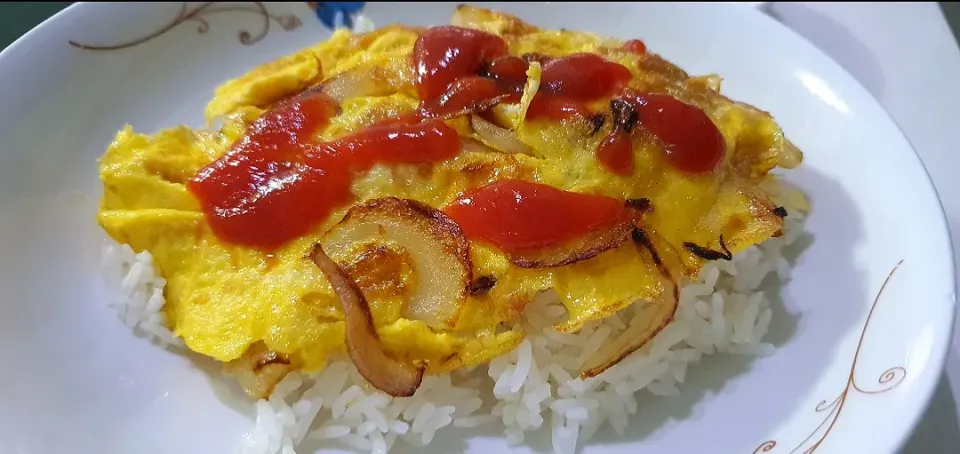 Onion omelette rice 😍💋🍽|🌷lynnlicious🌷さん