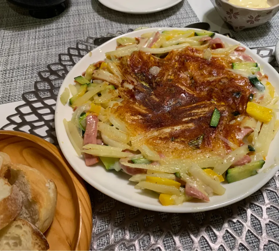 8月4日夜は夏野菜のチーズ焼き|とももさん