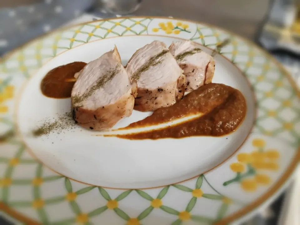 Slow cooked turkey breast with vegetables gravy|Ery_05さん