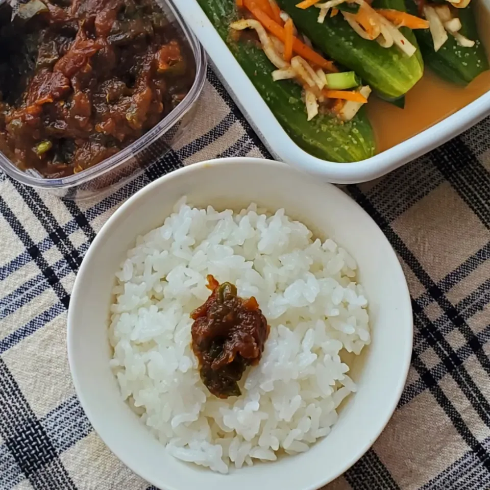 ヨッチャンさんの料理 南蛮味噌で
熱々ご飯いただきますヽ( ・∀・)ﾉ

ヒーハー🔥🔥🔥|みるくここあさん