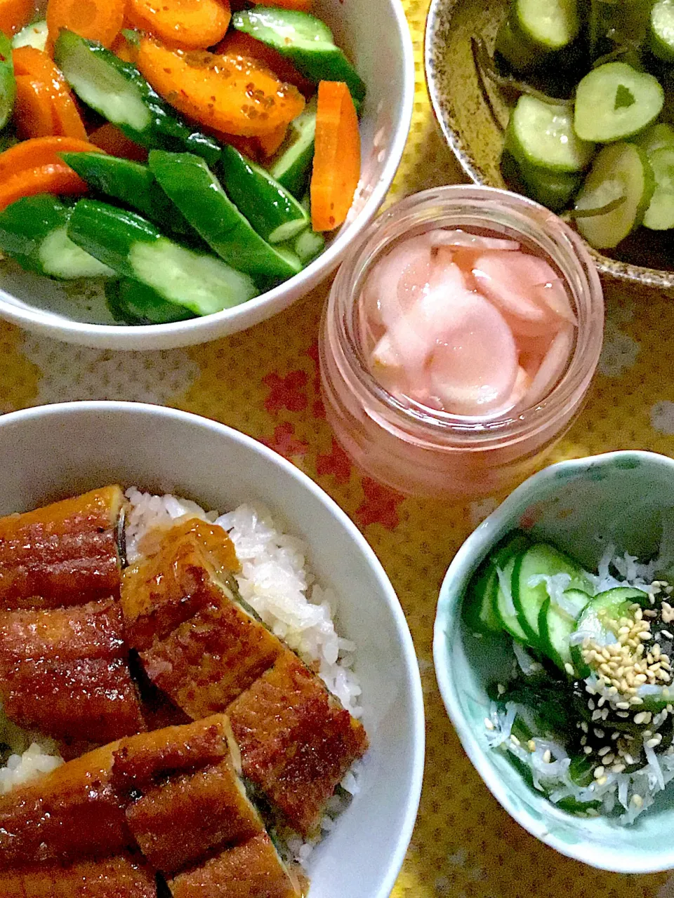 鰻丼　胡瓜🥒の酢の物　漬物色々|掛谷節子さん