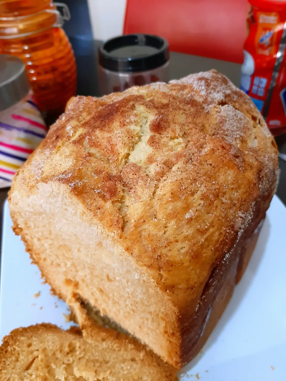 Pão de ovos com casquinha de açúcar e canela.|José Antônio De Carvalhoさん