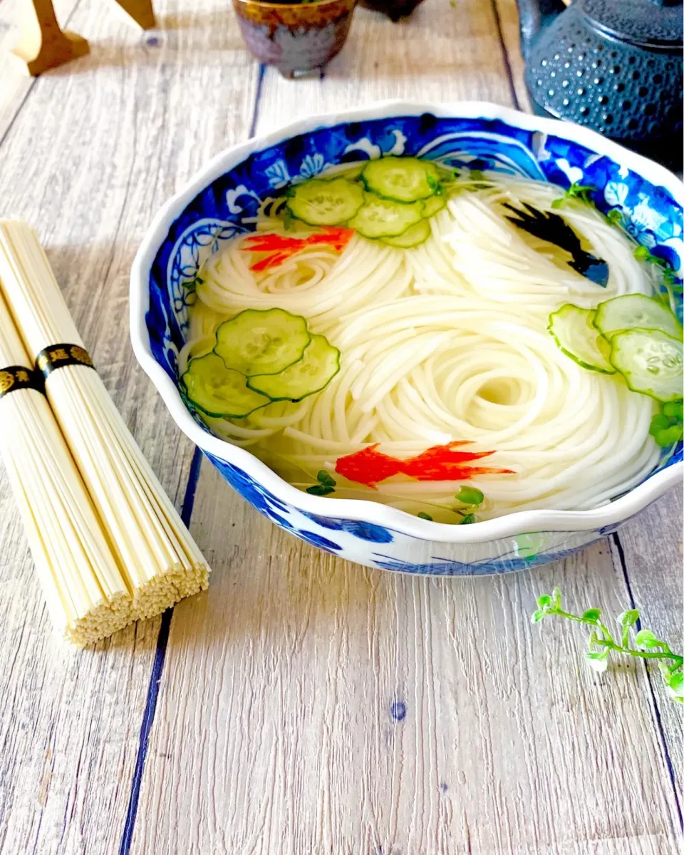 Snapdishの料理写真:素麺　カニカマ金魚|naho_nonaさん