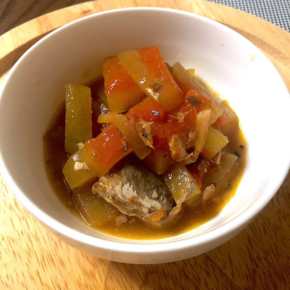 スイカの皮とサバ缶で簡単おいしい煮物|すと☺︎*☻さん