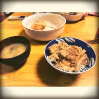 Snapdishの料理写真:レンジで簡単卵丼🤩🤩|maxさん