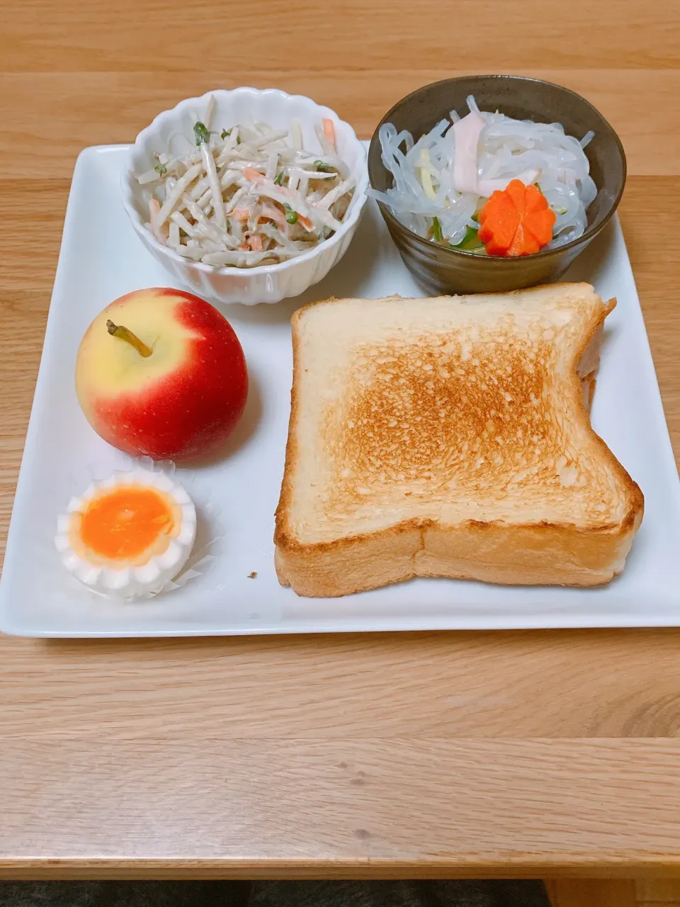 作り置きで朝ごはんワンプレート^ ^|ヤマネコさん