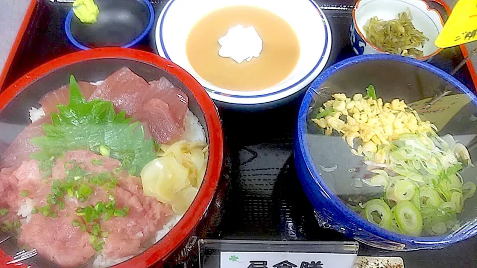 鉄火丼＆ハーフ山菜そばセット|nyama1さん