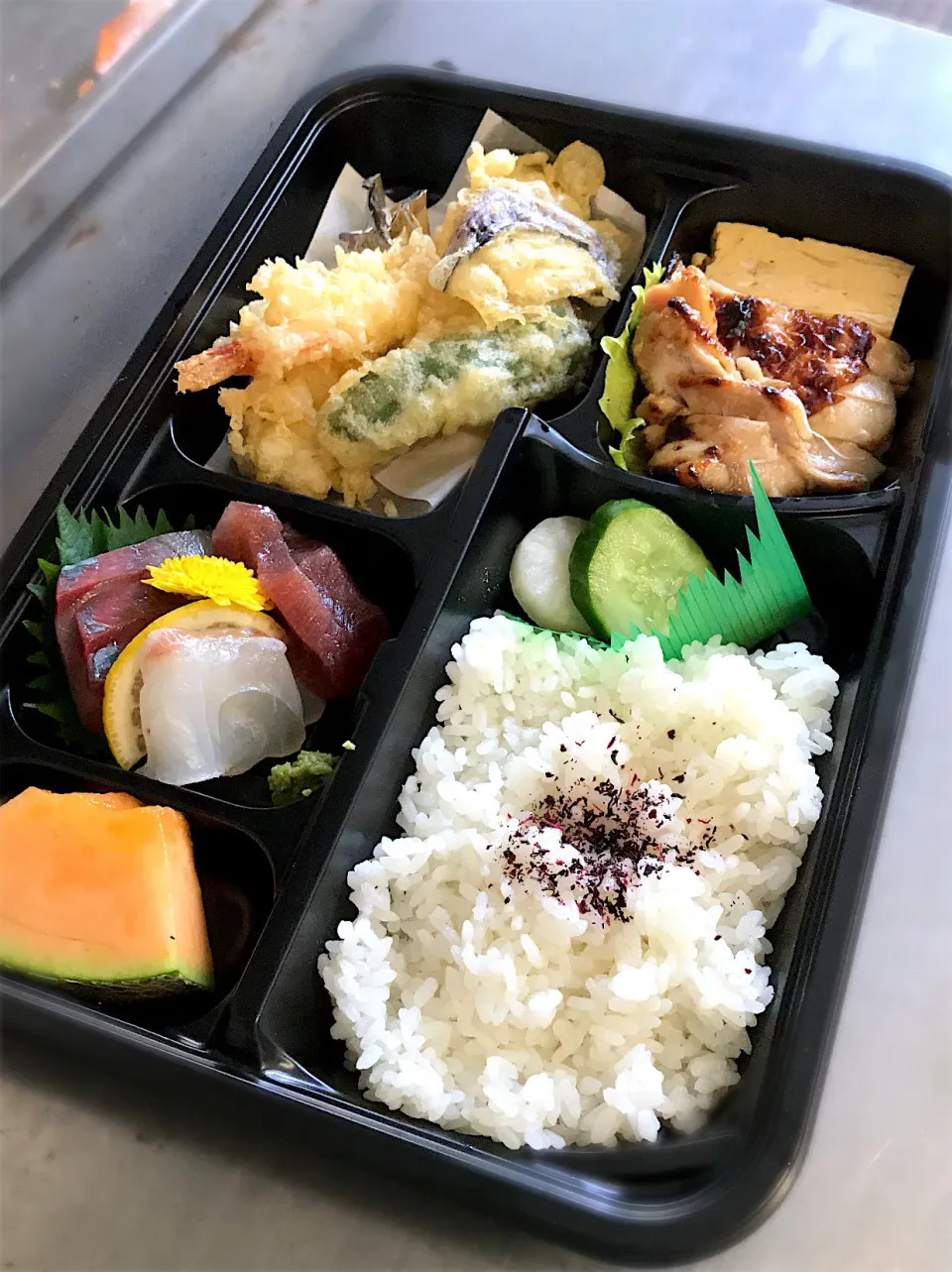 2000円税込弁当|料理長さん