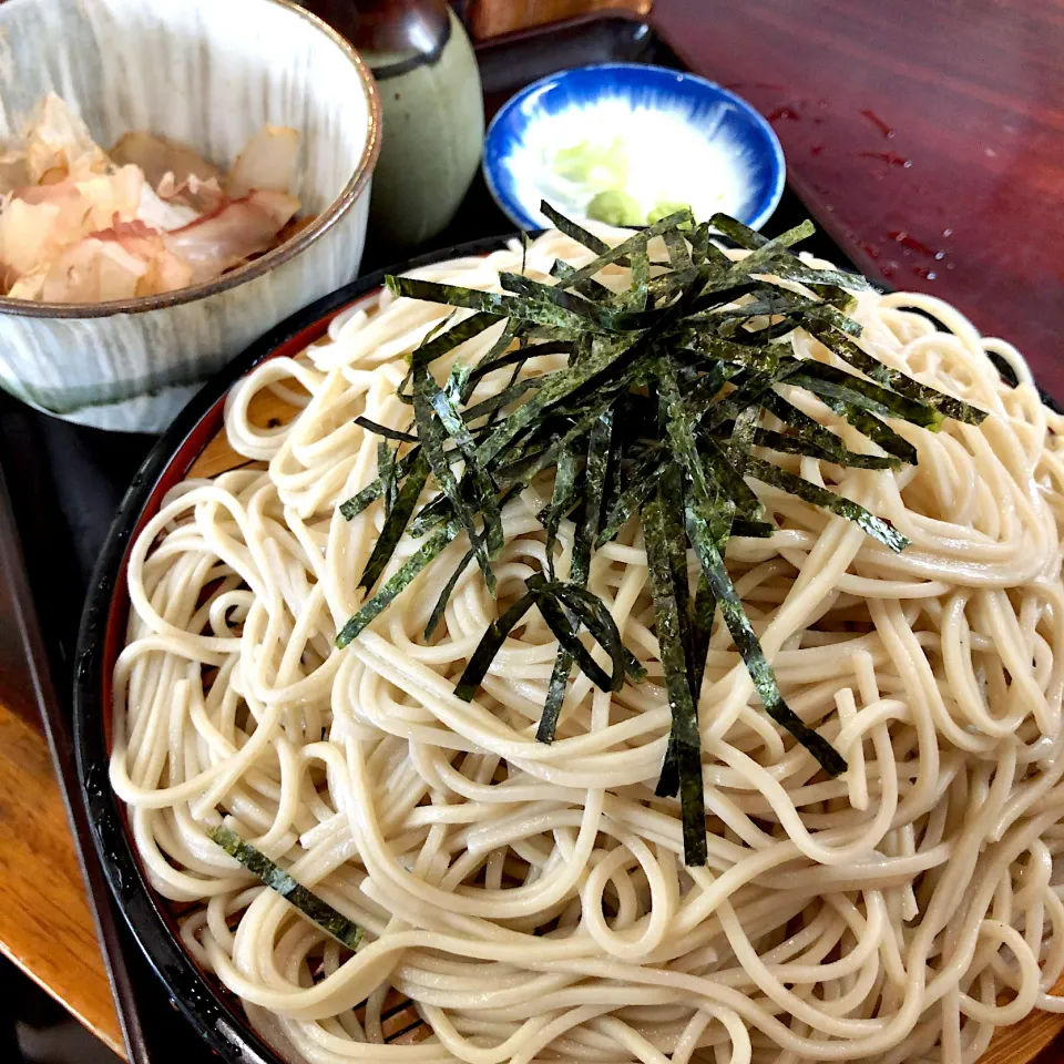 Snapdishの料理写真:つけなめこおろしそば大盛@相馬屋(月島)|塩豚骨さん