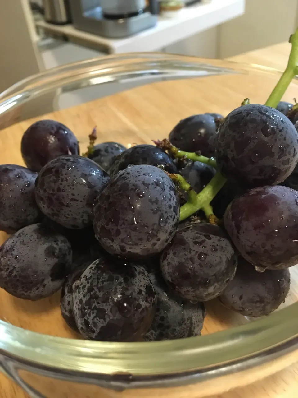 ぶどう狩りのお土産に頂いた巨峰🍇甘くておいし〜😆🎵|さくたえさん