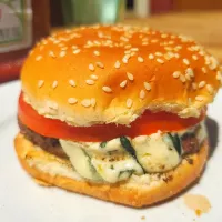 Snapdishの料理写真:home grilled hamburger|幸福的厨子家さん