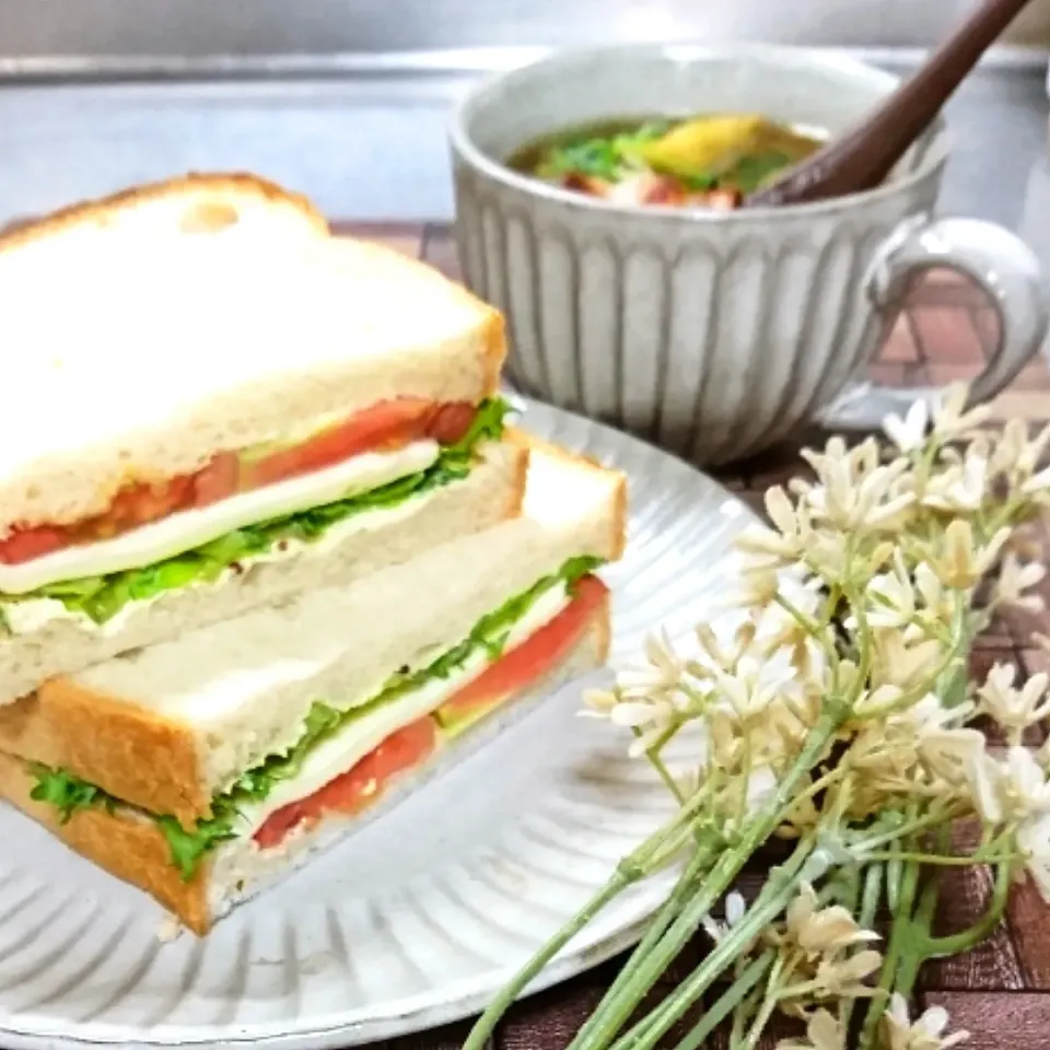 朝ごパン 😋|fumi ◡̈⋆さん