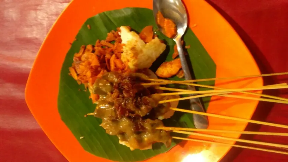 Sate Padang Ajo Buyuang Marga Jaya Sudah Malenggenda Di Mancanagera Sedia Juga Soto Padang|Ardiさん