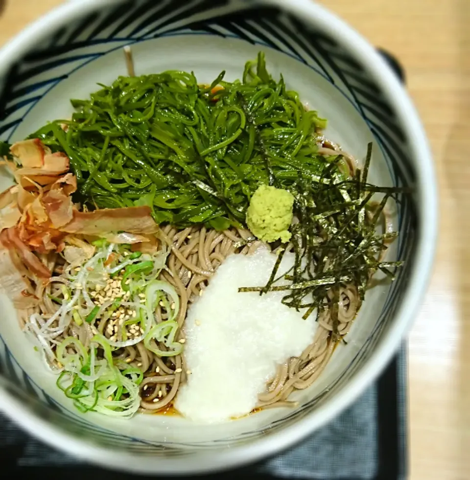 めかぶとろろ蕎麦 😋|fumiさん