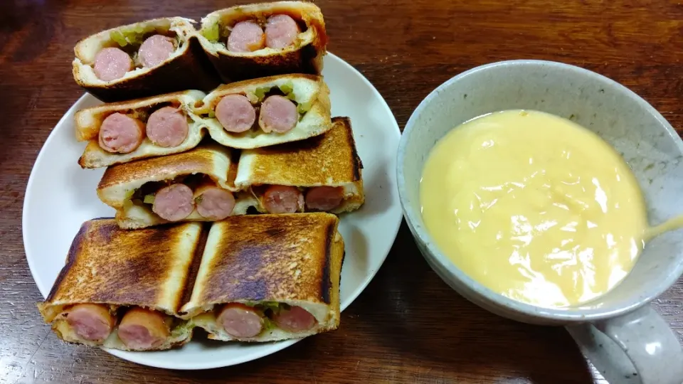 朝食はホットサンド|アクちゃんさん