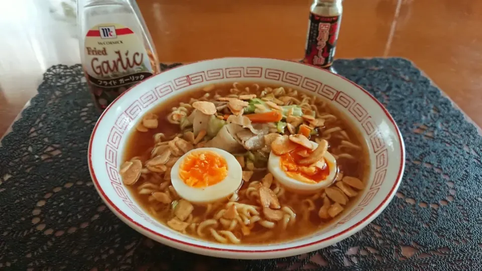 Snapdishの料理写真:悪魔ラーメン🍜🍥|chikakoさん