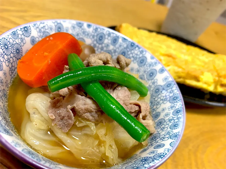 肉じゃがと卵焼きで夜ご飯♪|あやさん