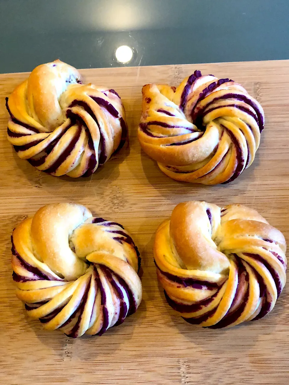 Purple sweet potato bread|Yip Jennyさん