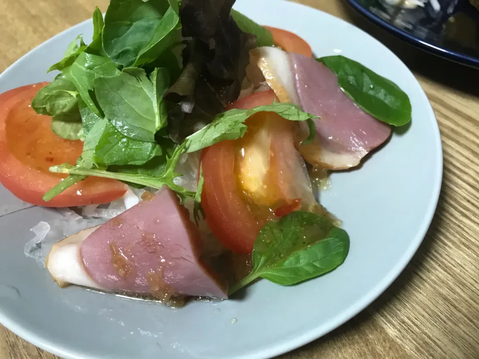 Snapdishの料理写真:スモーク鴨の冷製|こーへいさん