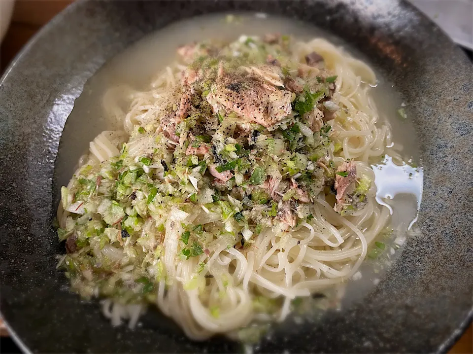 鯖缶ネギ塩ぶっかけ素麺|名状しがたいゴミムシのようなものさん