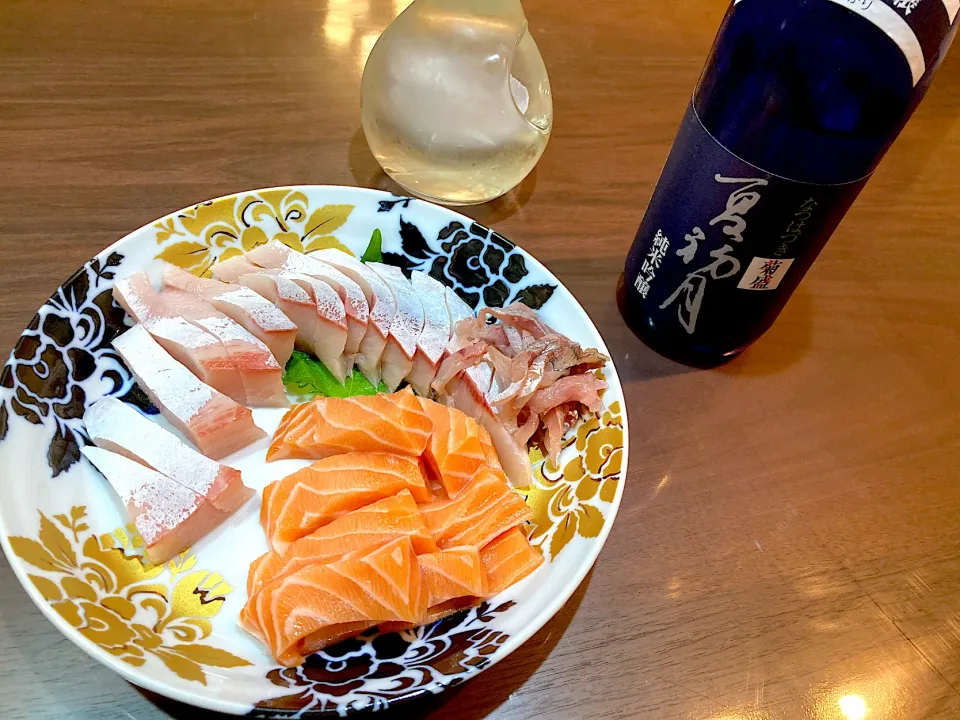 Snapdishの料理写真:魚肴鮭酒|A Nakajimaさん