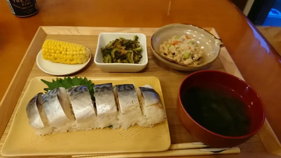 ☆〆鯖の棒寿司
☆ゴーヤと塩昆布 ごま油の和え物
☆おからの煮物
☆しじみ味噌汁
☆コーン|chikakoさん