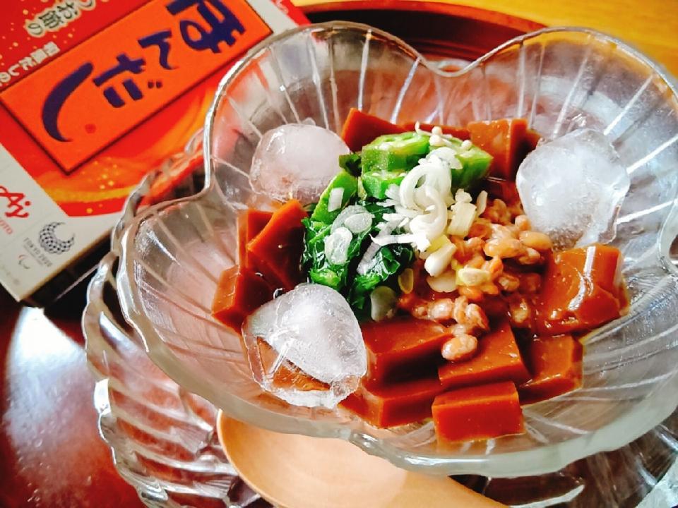 ネバネバトリオの赤味噌寒天冷やしみそ汁