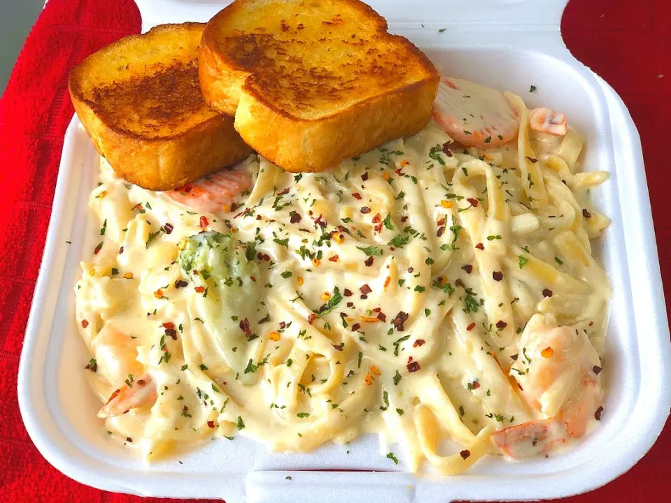 shrimp fettuccine|kevaさん