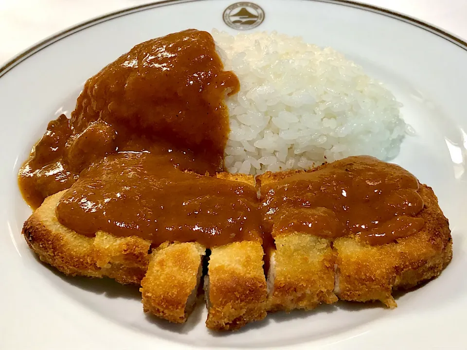 ポークカツカレーライス🍛|ゆうじ.さん