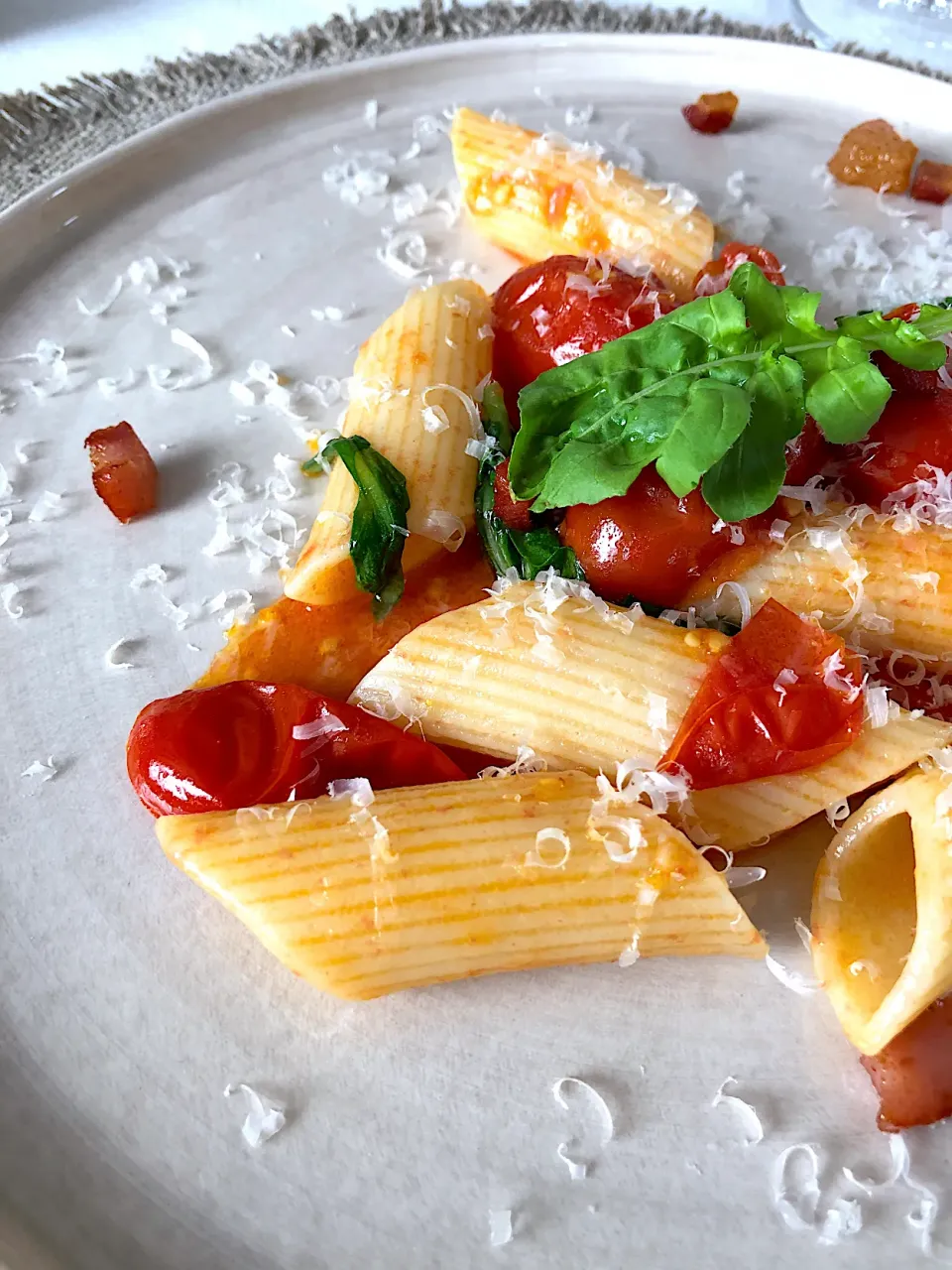 Penne di pomodorini, rucola a pancetta|aястасияさん