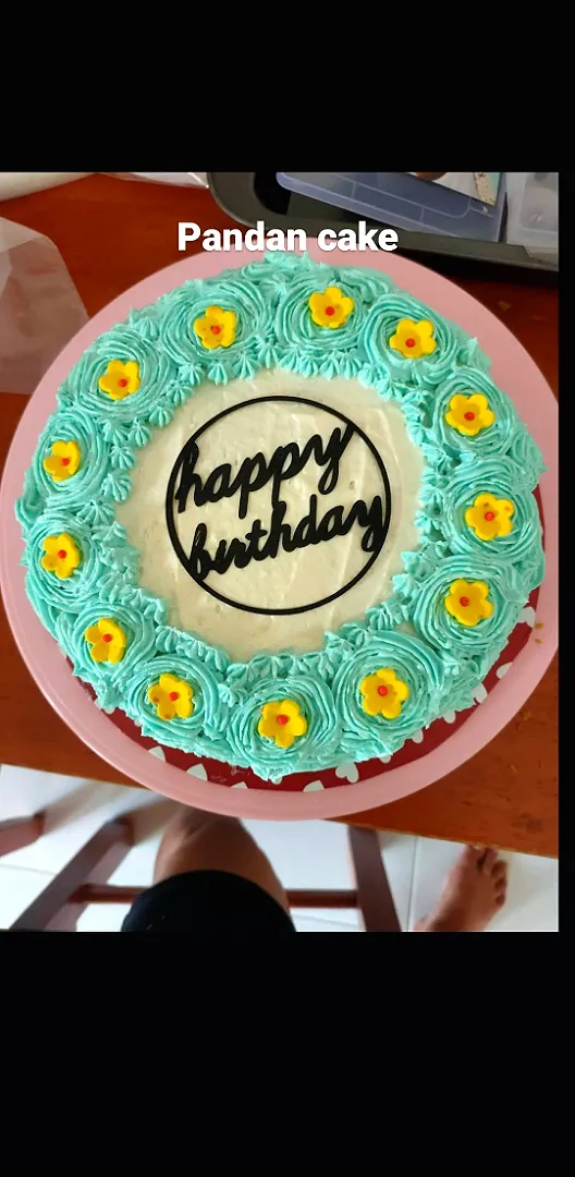 Snapdishの料理写真:pandan cake|Gurmeett Kaurさん