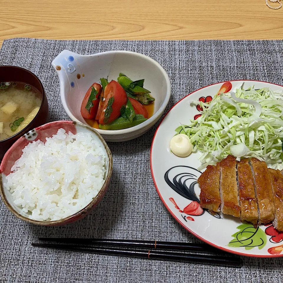 夕食|ツインうさぎさん