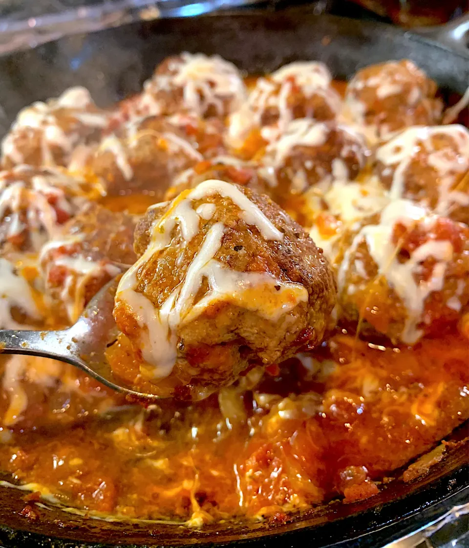 Skillet Meatballs in Marinara Sauce 😋|Alma's Home Kitchenさん